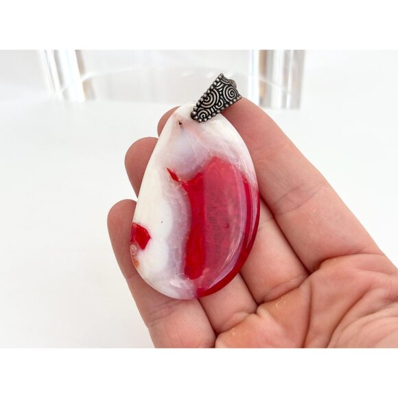 Red & White Polished Agate Crystal Oval Silver Toned Teardrop Vintage Pendant - Picture 10 of 12